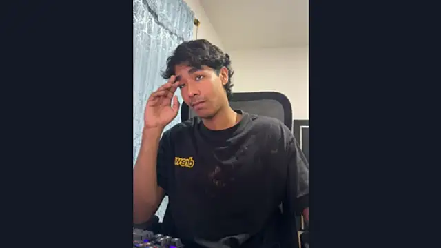 Pedestal diamant online show from 02.11.26