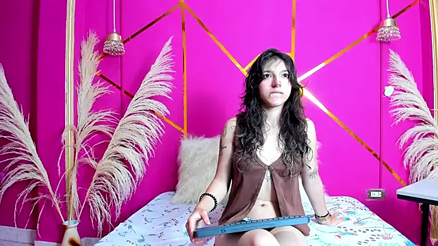 scarletdream5 online show from 04.15.26