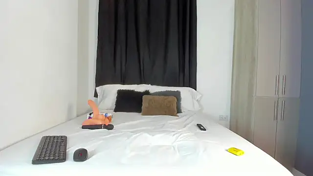 AriSweet  online show from 03.20.26