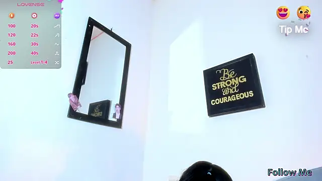 Snapshot of Lily-Scott chatting on 02.25.26 Lily-Scott online show from 02.25.26