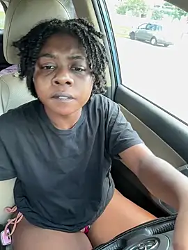 Snapshot of Ebony_Queeen chatting on 05.17.26 Ebony Queeen online show from 05.17.26