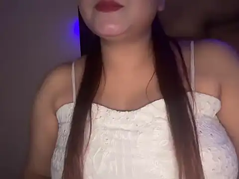 Snapshot of Hersheykaur chatting on 02.14.26 Hersheykaur online show from 02.14.26