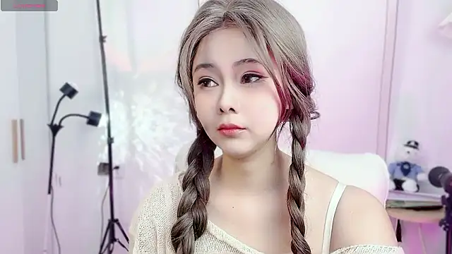 Snapshot of Memeli0 chatting on 02.09.26 Memeli0 online show from 02.09.26