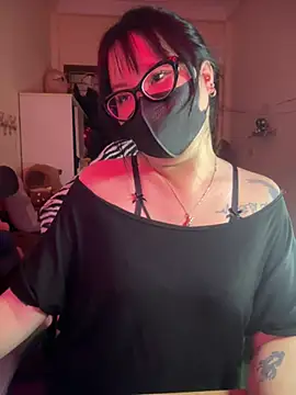 HaleyKin online show from 04.11.26