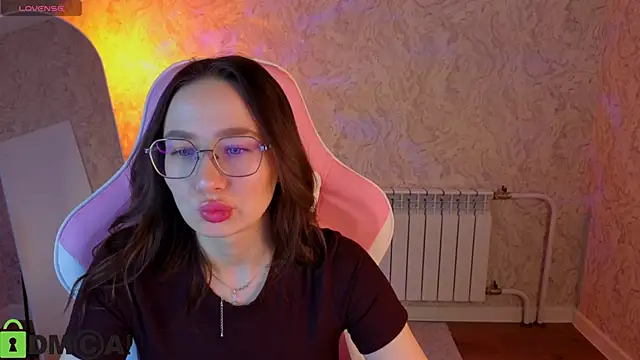  Kiki angel  online show from 02.21.26