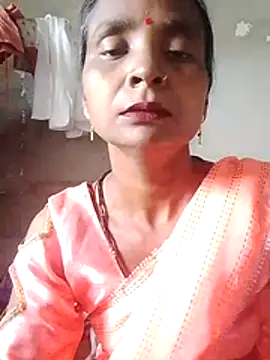 Snapshot of Anamika-Devi chatting on 06.26.26 Anamika-Devi online show from 06.26.26