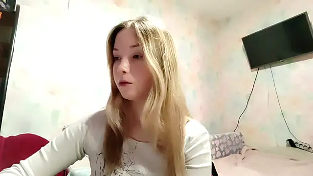 Snapshot of TiaBIanks chatting on 03.14.26 TiaBIanks online show from 03.14.26