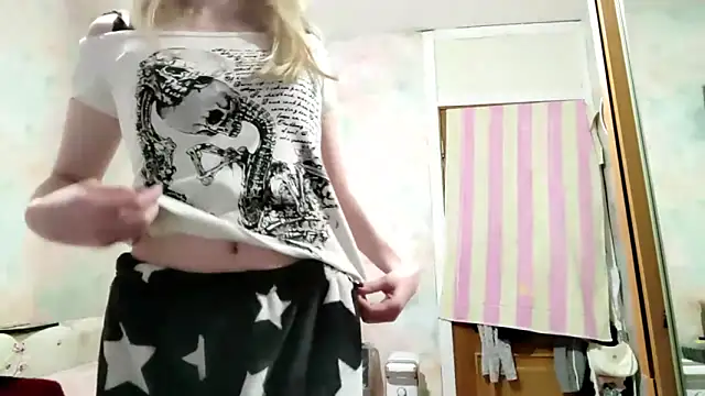 Snapshot of TiaBIanks chatting on 03.21.26 TiaBIanks online show from 03.21.26