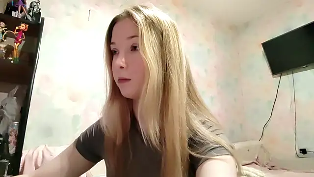 Snapshot of TiaBIanks chatting on 03.26.26 TiaBIanks online show from 03.26.26