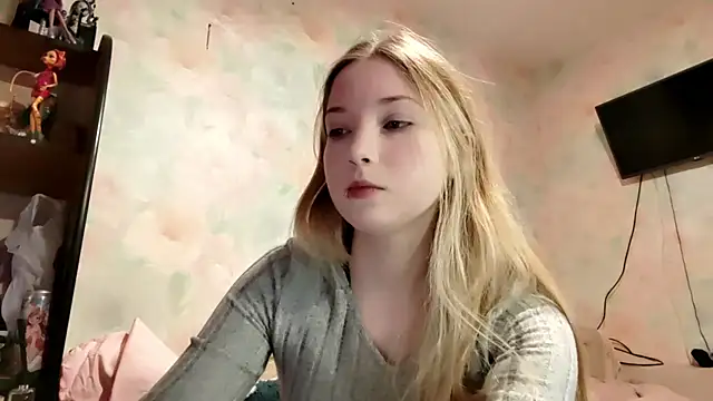 Snapshot of TiaBIanks chatting on 04.11.26 TiaBIanks online show from 04.11.26