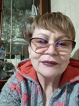 SophieBurns online show from 04.08.26