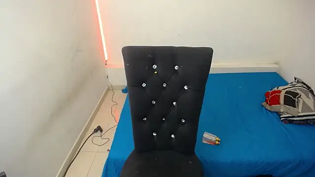 Naomy Reiden online show from 02.12.26