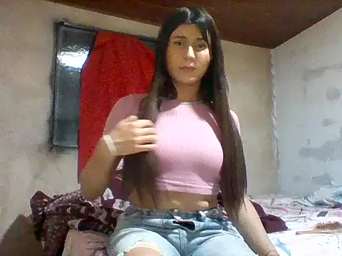 lucyscay  online show from 04.02.26