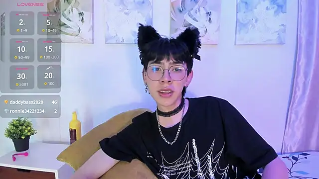 Demian Hush online show from 03.21.26