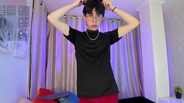 Demian Hush online show from 04.08.26