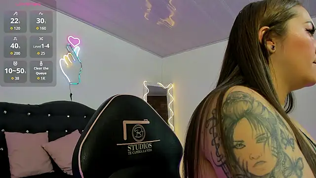 LUNAKITTY TAY online show from 02.27.26