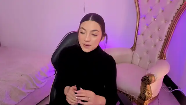 MAHYRA TAY online show from 03.18.26