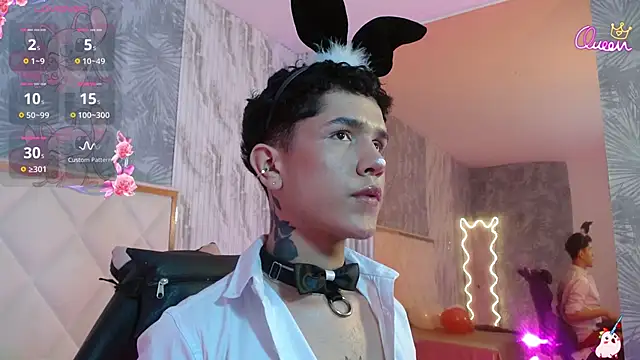 Snapshot of estefan_tay chatting on 02.14.26 estefan tay online show from 02.14.26