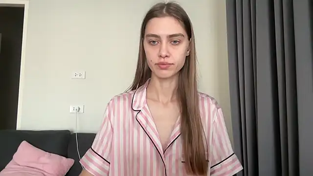 Snapshot of SonyaSweety chatting on 02.22.26 SonyaSweety online show from 02.22.26