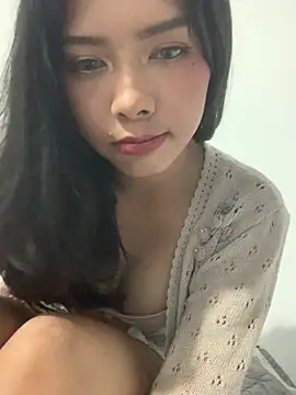 Snapshot of lonely_lunae chatting on 05.13.26 lonely lunae online show from 05.13.26