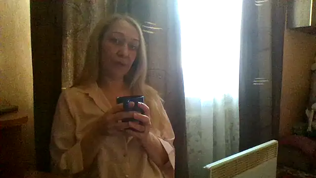 Snapshot of Yurkish chatting on 04.30.26 Yurkish online show from 04.30.26