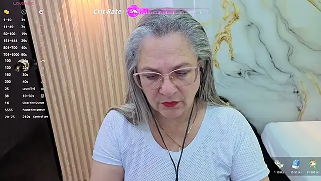 Snapshot of _Missevie chatting on 02.10.26 Missevie online show from 02.10.26