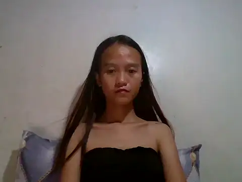 Yourlilpinayy online show from 03.12.26