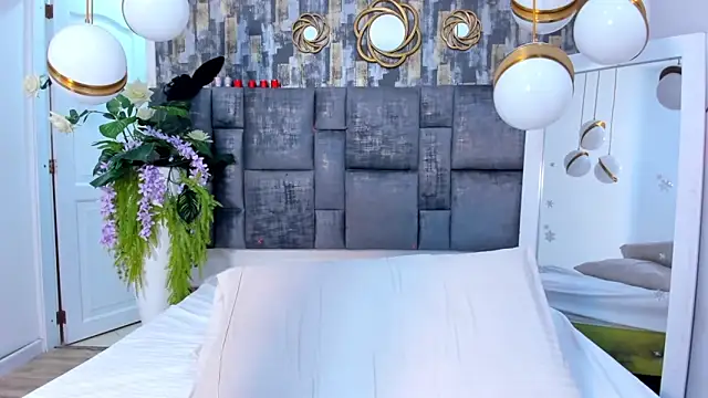 Snapshot of MiiaTauro chatting on 02.27.26 MiiaTauro online show from 02.27.26