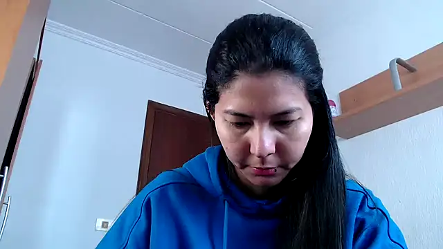 ZeforAitanna online show from 04.01.26