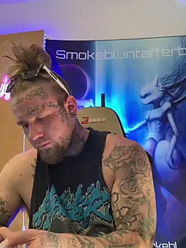 Snapshot of Smokebluntafterblunt chatting on 03.26.26 Smokebluntafterblunt online show from 03.26.26