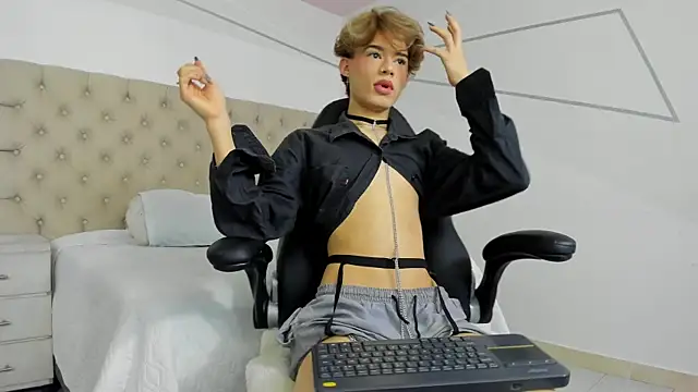 Snapshot of AngelDoll_1 chatting on 02.07.26 AngelDoll 1 online show from 02.07.26