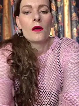 Snapshot of Midnight_Munch chatting on 04.10.26 Midnight Munch online show from 04.10.26