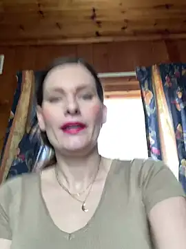 Snapshot of Midnight_Munch chatting on 04.14.26 Midnight Munch online show from 04.14.26