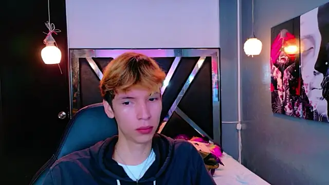 Liam Green1 online show from 02.12.26