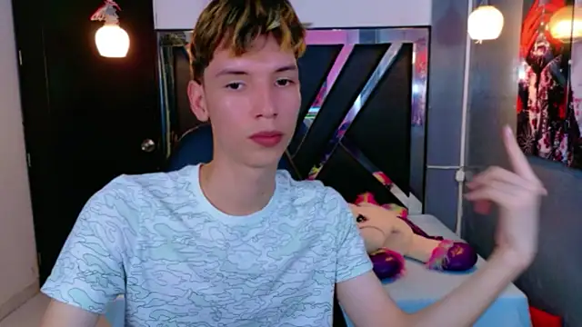 Liam Green1 online show from 02.27.26