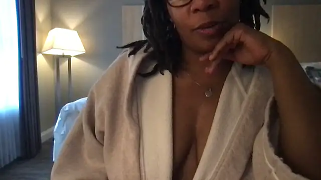 bisexualbeauty50 online show from 02.11.26