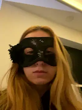 Snapshot of seluna_baby chatting on 02.10.26 seluna baby online show from 02.10.26