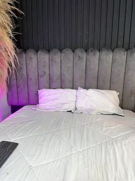 Snapshot of Nanda_vixen_ chatting on 03.15.26 Nanda vixen online show from 03.15.26