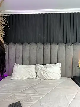 Snapshot of Nanda_vixen_ chatting on 03.17.26 Nanda vixen online show from 03.17.26