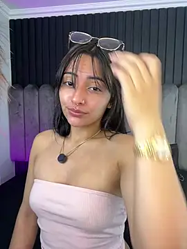 Snapshot of Nanda_vixen_ chatting on 03.21.26 Nanda vixen online show from 03.21.26