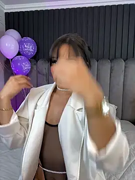 Snapshot of Nanda_vixen_ chatting on 03.27.26 Nanda vixen online show from 03.27.26