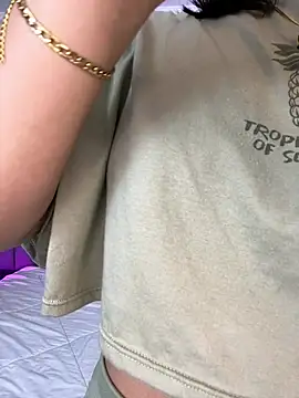 Snapshot of Nanda_vixen_ chatting on 04.02.26 Nanda vixen online show from 04.02.26