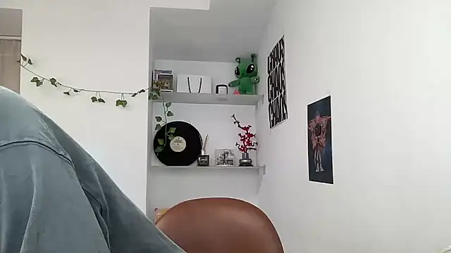 YourMilkyGuy online show from 07.01.26