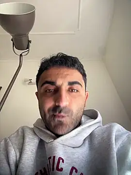 elia2711 online show from 03.28.26