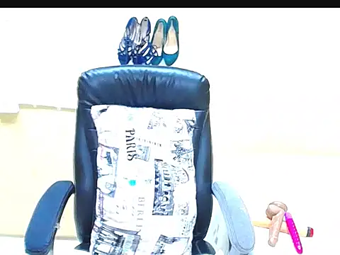 Snapshot of BubblyIvyxxx chatting on 02.23.26 BubblyIvyxxx online show from 02.23.26