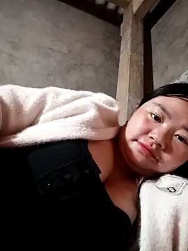 lisn-cute online show from 03.03.26