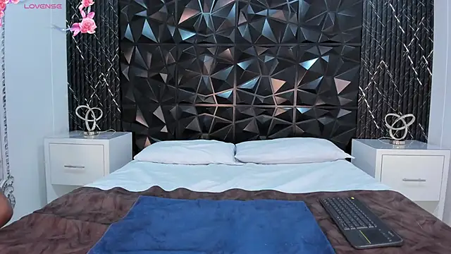 JazminMonroee  online show from 04.09.26