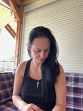 MiriamDelyn online show from 06.02.26