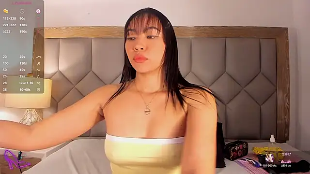 Snapshot of ValeriaRey chatting on 02.17.26 ValeriaRey online show from 02.17.26