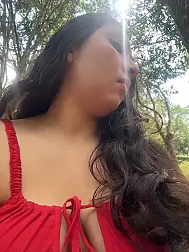 Snapshot of Victoria_Lusty chatting on 02.14.26 Victoria Lusty online show from 02.14.26